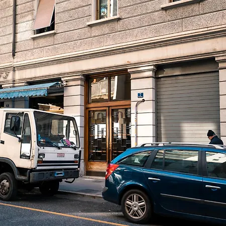 Piazza Unita 15 Min Walk - Design, Netflix E Wifi 홈스테이 트리에스테